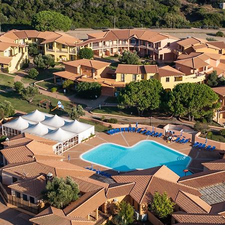 Vignola Mare Residence Baia Dei Mirti מראה חיצוני תמונה