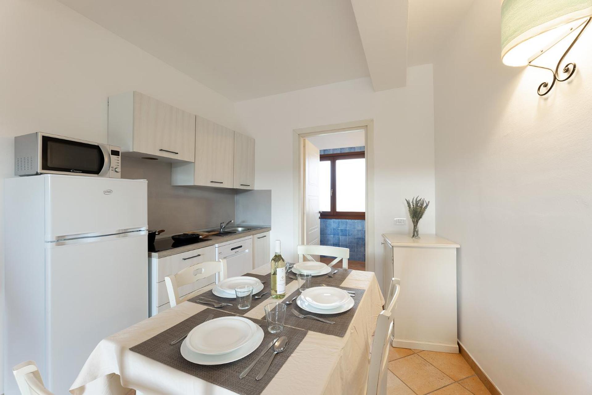 Vignola Mare Residence Baia Dei Mirti מראה חיצוני תמונה