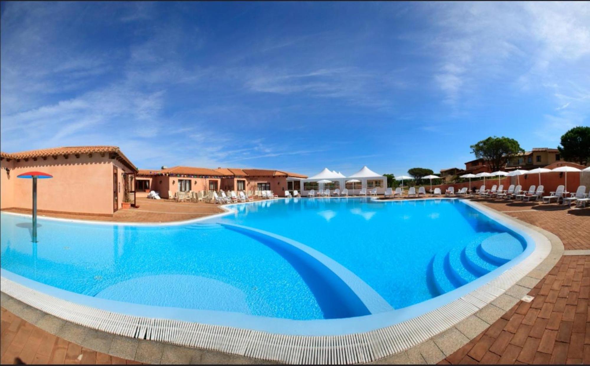 Vignola Mare Residence Baia Dei Mirti מראה חיצוני תמונה